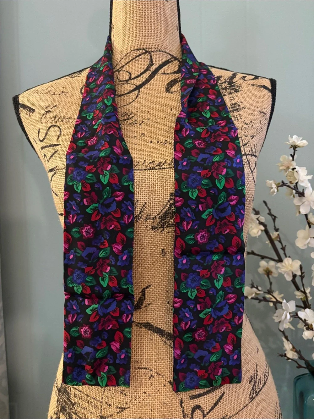 Vintage Vibrant Floral Print Scarf